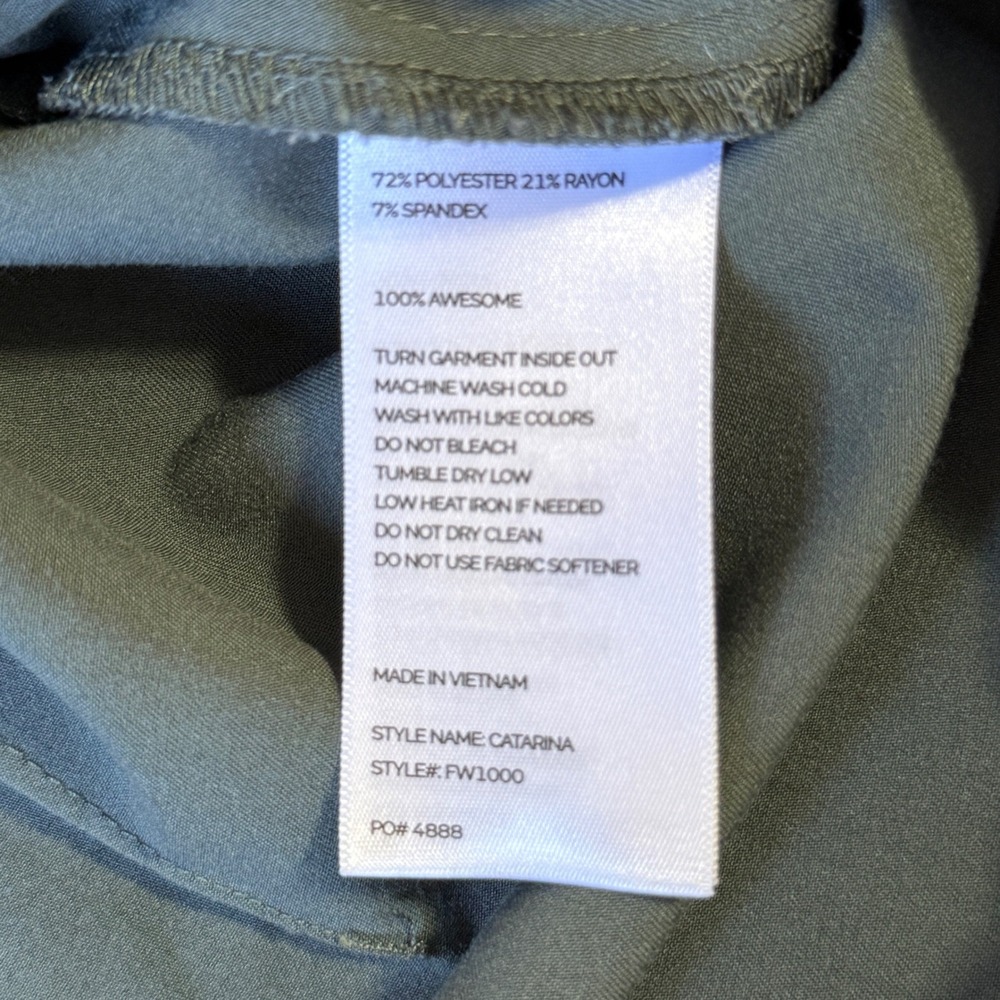 FIGS Catarina Technical Collection Scrub Top V Neck Gray Size S FW1000 - Picture 4 of 5